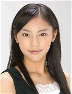 国产女人还美的人妖米兰