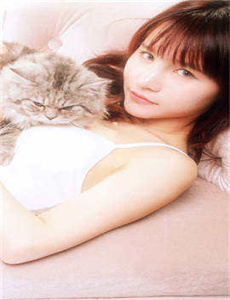 大沢佑香